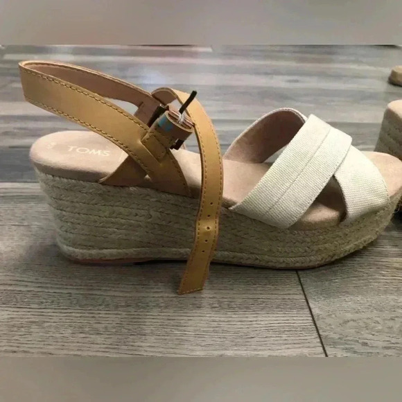 NWT TOMS Willow Espadrille Wedge Sandals Tan/Cream - Picture 5 of 6